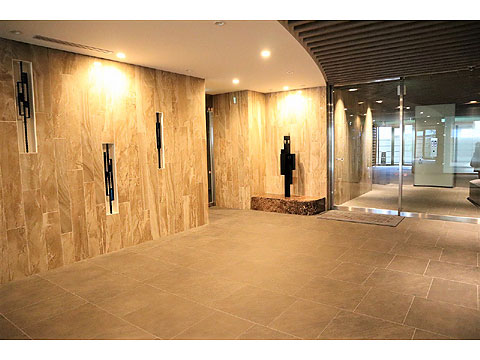 エントランス　エントランスホール