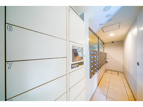 エントランス 宅配ボックス