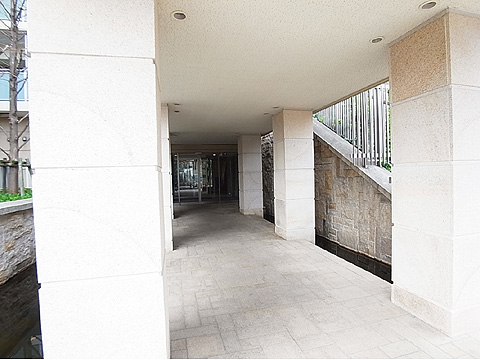 その他共用部 マンション入り口