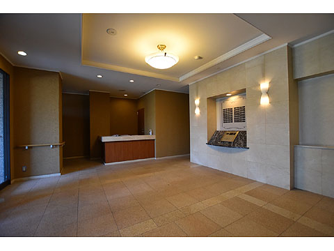 エントランス エントラス