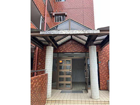 エントランス　エントランスエメラルドマンション