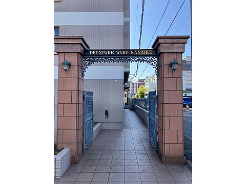 エントランス ドゥペールワコー金池エントランス
