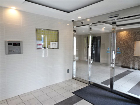 エントランス　13風除室