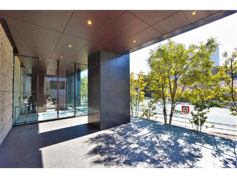 エントランス メインエントランス。風除室・ロビー・エレベータ