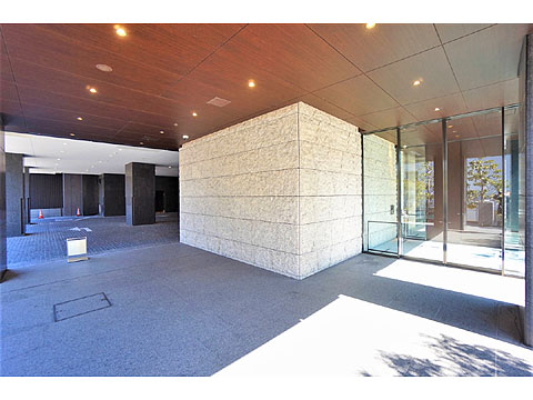 エントランス メインエントランス