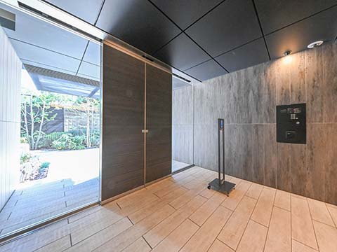 その他共用部　館銘板