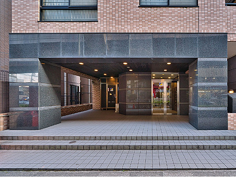 その他共用部　正面入口