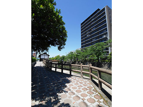 現地外観写真 建物外観