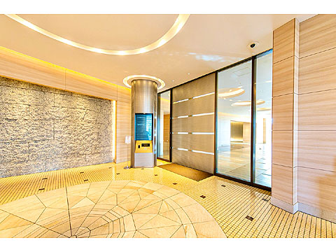 エントランス　風除室