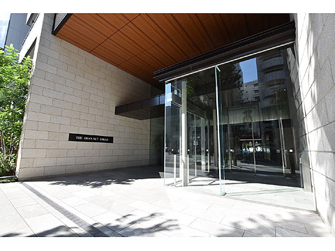 エントランス 東側エントランス