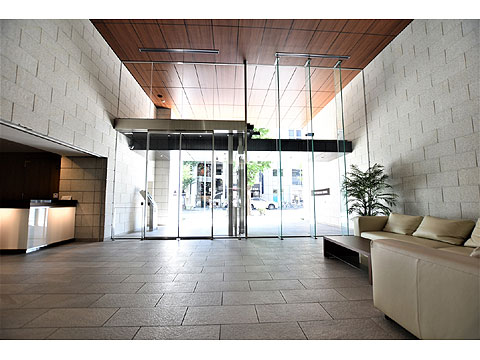 ロビー 東側ロビー