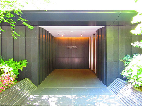 エントランス メインエントランスアプローチ