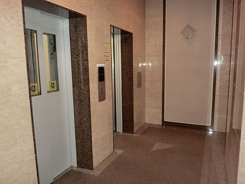 その他共用部　エレベーターは２基あります