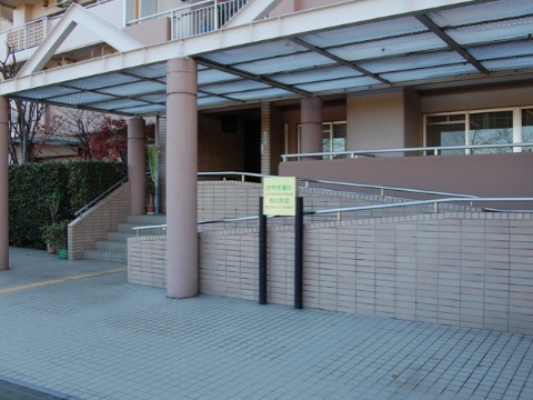 その他共用部　エントランス2