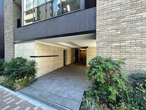 現地外観写真 エントランス外観