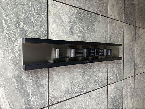 エントランス 館銘板