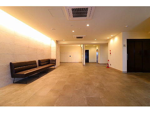 ロビー　広々としたロビー