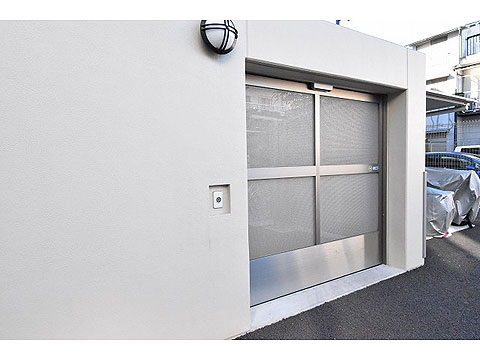 その他共用部 駐輪場出入口