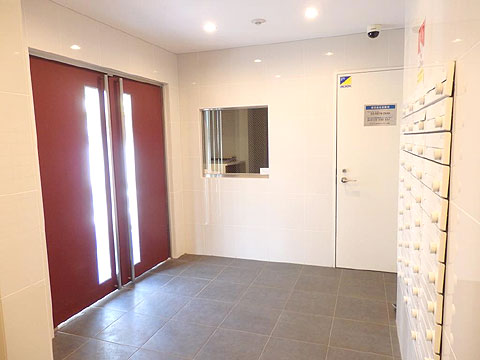 ロビー　３．エントランスロビー