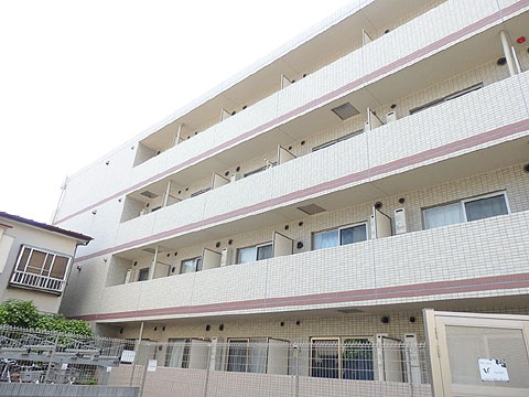 現地外観写真　１１．マンション外観