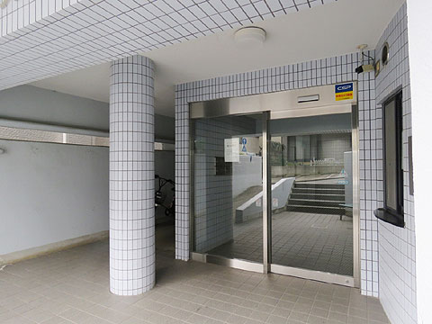エントランス　