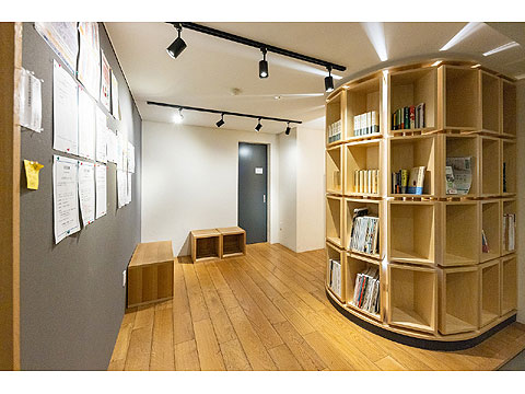 エントランス　230328_014