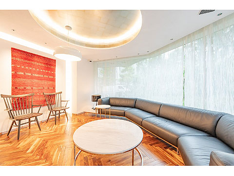 ロビー　ラウンジ