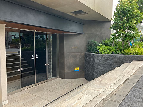 エントランス　エントランス