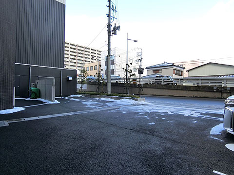 駐車場　