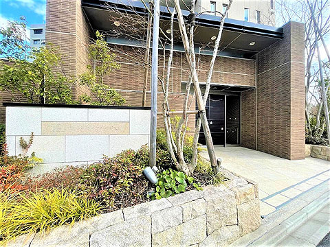 エントランス ザ・パークハウスマンションです