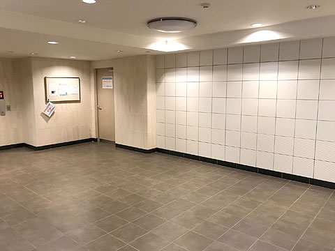 エントランス　エントランスホール