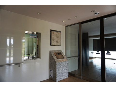 エントランス　エントランスホール