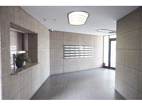 エントランス　エントランスホール