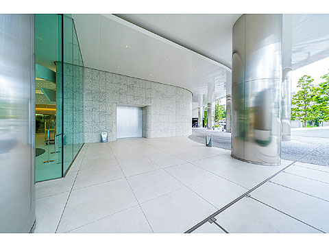 エントランス　車寄せ