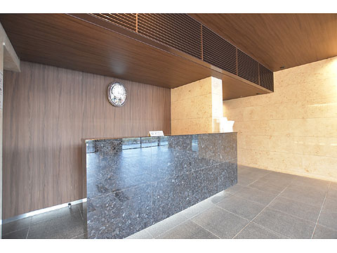 ロビー　コンシェルジュデスク