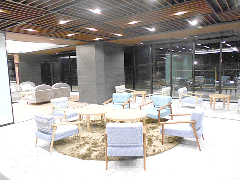 ロビー 1階ロビー