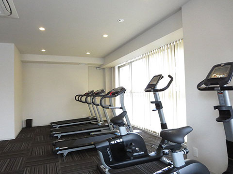 その他共用部　コミュニティルーム内のフィットネススペース（４