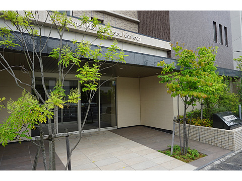 エントランス　アルファスマート野西古松公園エントランス