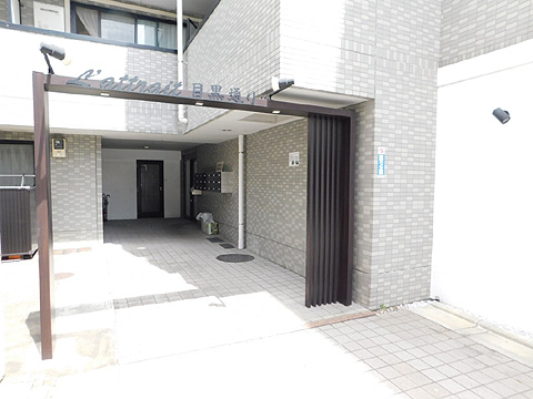 現地外観写真　エントランス