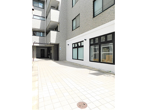 エントランス　エントランスアプローチ