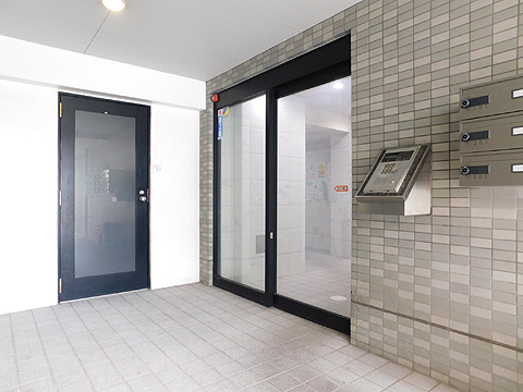 エントランス　エントランス入口