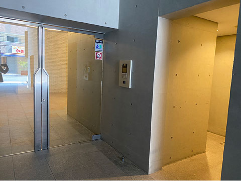 エントランス　IMG_1555