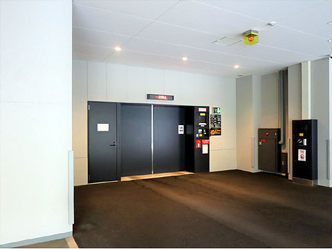 駐車場 有償(28000~35000)