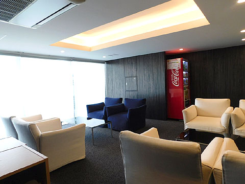 ロビー コミュニティラウンジ