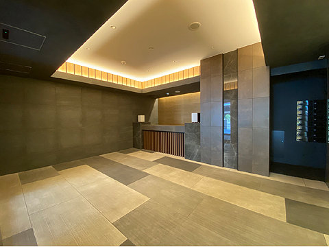 エントランス　エントランスホール