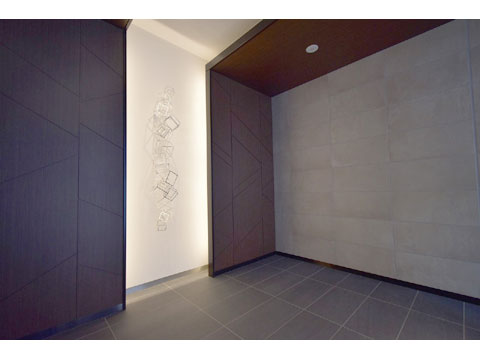 エントランス　モニュメント