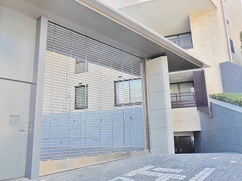 現地外観写真　駐車場