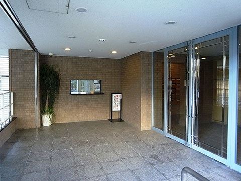 エントランス 正面エントランス