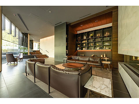 ロビー　エントランスラウンジ