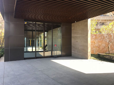 エントランス　IMG_3385